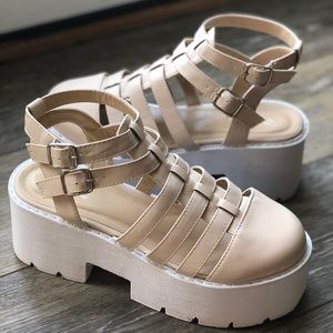 Qupid Platform Sandals